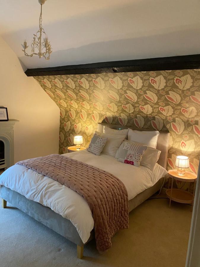 Heathcote House Bed & Breakfast Milborne Saint Andrew Exterior photo